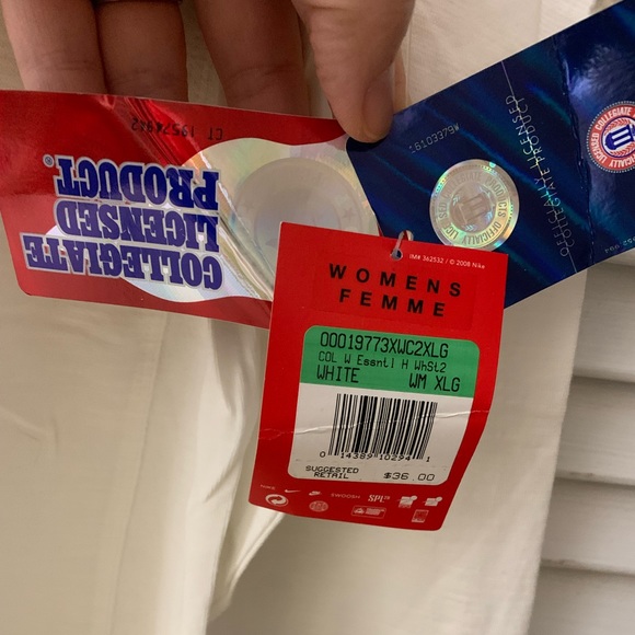 New WSU Women’s Long-sleeve Embroidered hooded lightweight pullover - XL - Picture 4 of 6